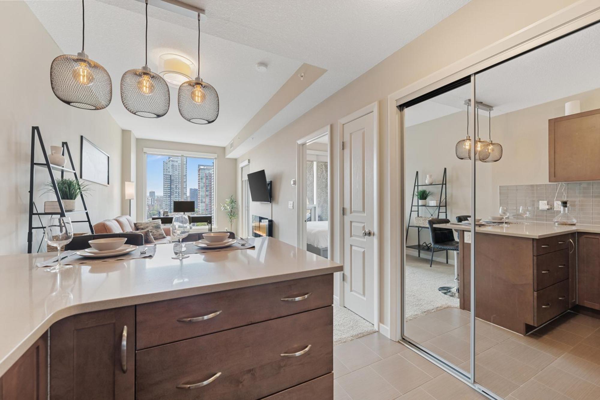Heart Of Downtown Calgary Spacious Luxury Condo With Stunning Views And Premium Amenities ภายนอก รูปภาพ